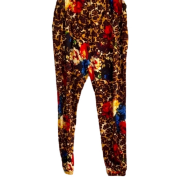 Kate & Mallory Dressy Jogger Style Pants NWOTags Floral ๐น ๐ Animal Size 1XL - Picture 2 of 4